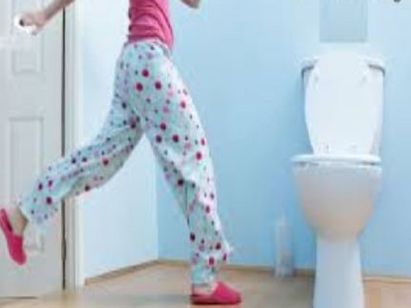Mộng thấy mình đi tiểu không ngừng