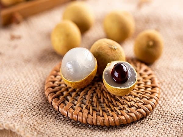 Nằm mộng thấy quả nhãn đánh thử vận may với con nào?