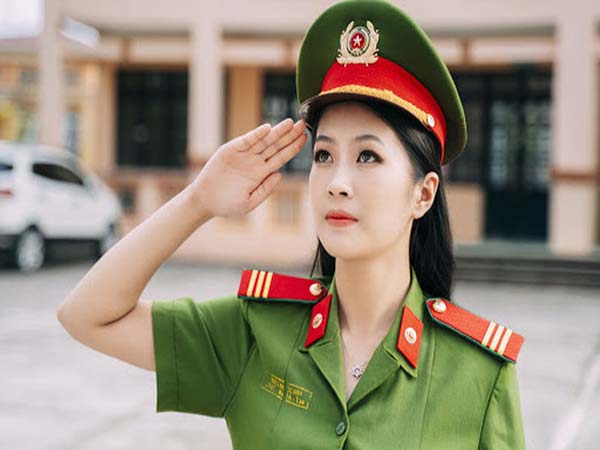 Nằm mơ thấy công an: Dấu hiệu cảnh báo hay may mắn
