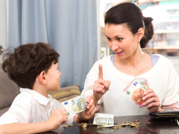 Mộng mị thấy mẹ cho mượn tiền