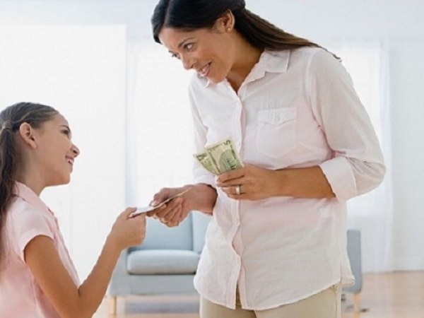 Nằm mơ thấy mẹ cho tiền có mang lại may mắn về tài vận?