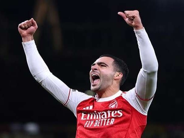 Merino Thống Trị Premier League: “Ông Hoàng Không Chiến”