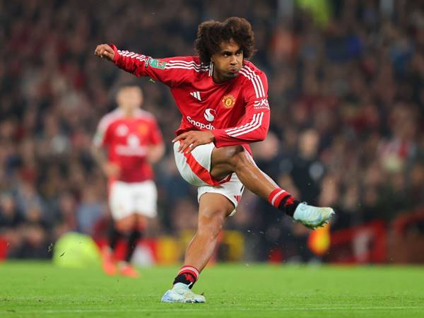 Nhìn lại thành tích của Joshua Zirkzee tại các câu lạc bộ