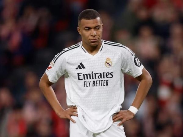 Top Các Tiền Đạo Có Hiệu Suất Ghi Bàn Cao Nhất Nửa Mùa 2025/26