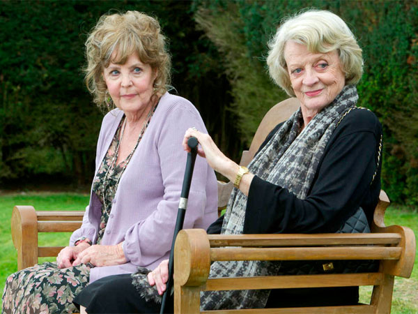 Nằm mơ thấy bà già là điềm gì, con số gì trúng thưởng?