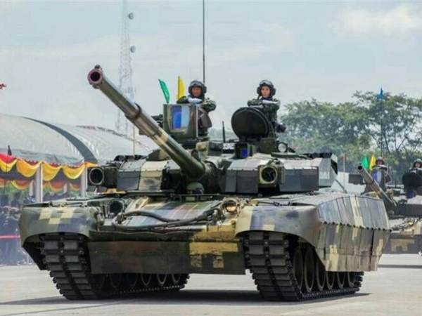 Chiêm bao thấy xe tăng trên chiến trường